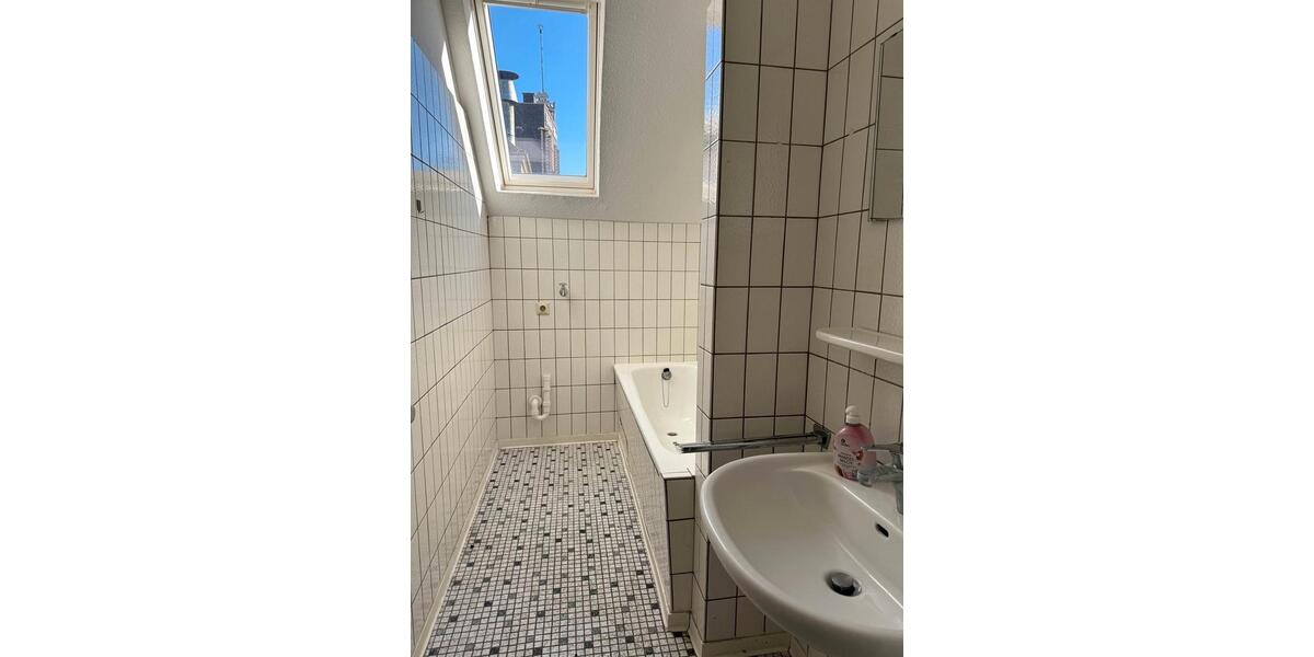 Dachgeschoßwohnung Peine - 3 Zimmer, 118 m&sup2;, 800&euro; | Angebot:26379891