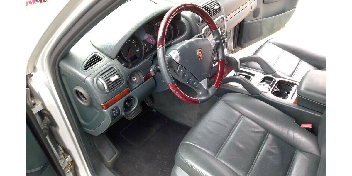 Porsche Cayenne 261.000 km 8.800 € Kirchenlamitz 95158
