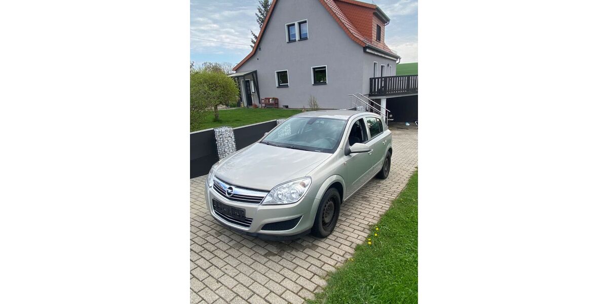 Opel Astra 183.000 km 2.190 &euro; Moxa 07381