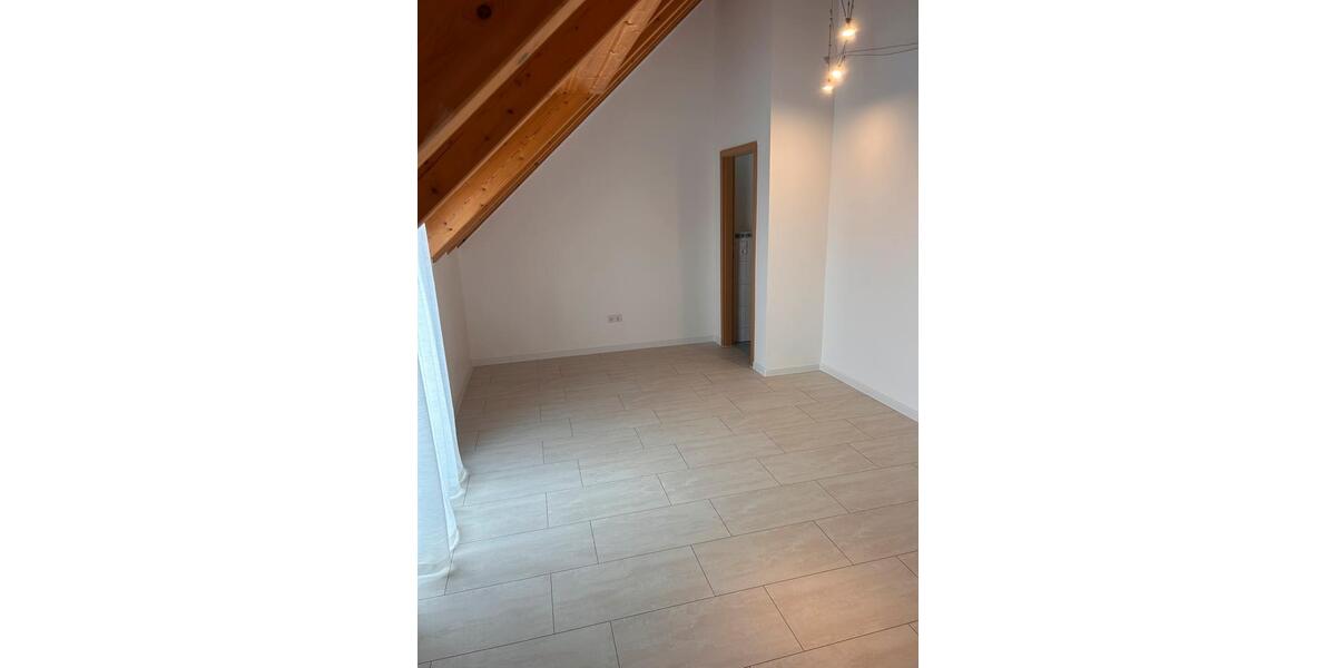 Doppelhaushälfte Ansbach - 3.5 Zimmer, 82 m&sup2;, 1.300&euro; | Angebot:26519941
