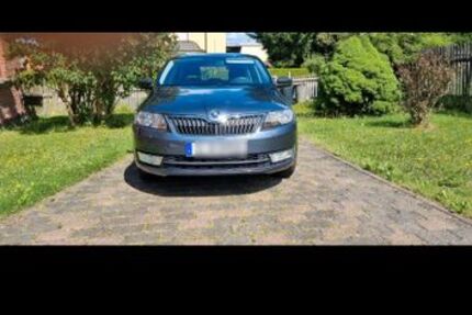 Skoda Rapid 136.800 km 6.200 &euro; Loitzendorf 94359