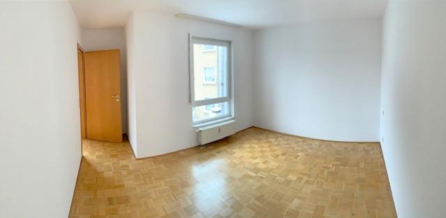 Etagenwohnung Saarbrücken West - 2 Zimmer, 60 m&sup2;, 470&euro; | Angebot:26425778