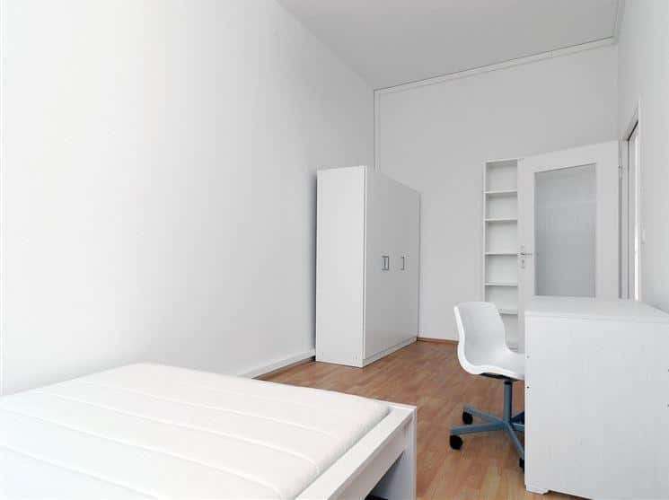 WG-Zimmer in Berlin 680 € 12 m² zimmer