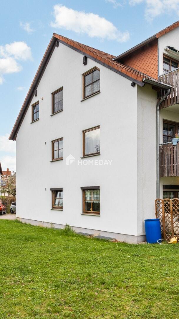 Attraktive Dachgeschosswohnung mit 2 Zimmern, Balkon und Gartennutzung in Eischleben 2 zimmer