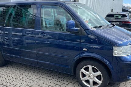 VW T5 Transporter 300.000 km 7.450 &euro; Kiel 24113