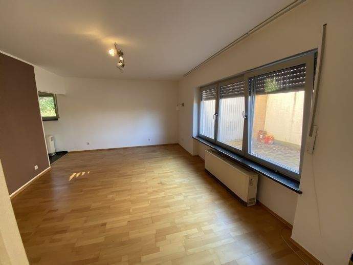 Mehrfamilienhaus, Wohnhaus Gillenfeld - 3 Zimmer, 65 m&sup2;, 570&euro; | Angebot:26026962