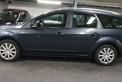 Ford Focus 112.000 km 5.900 &euro; Rüsselsheim 65428