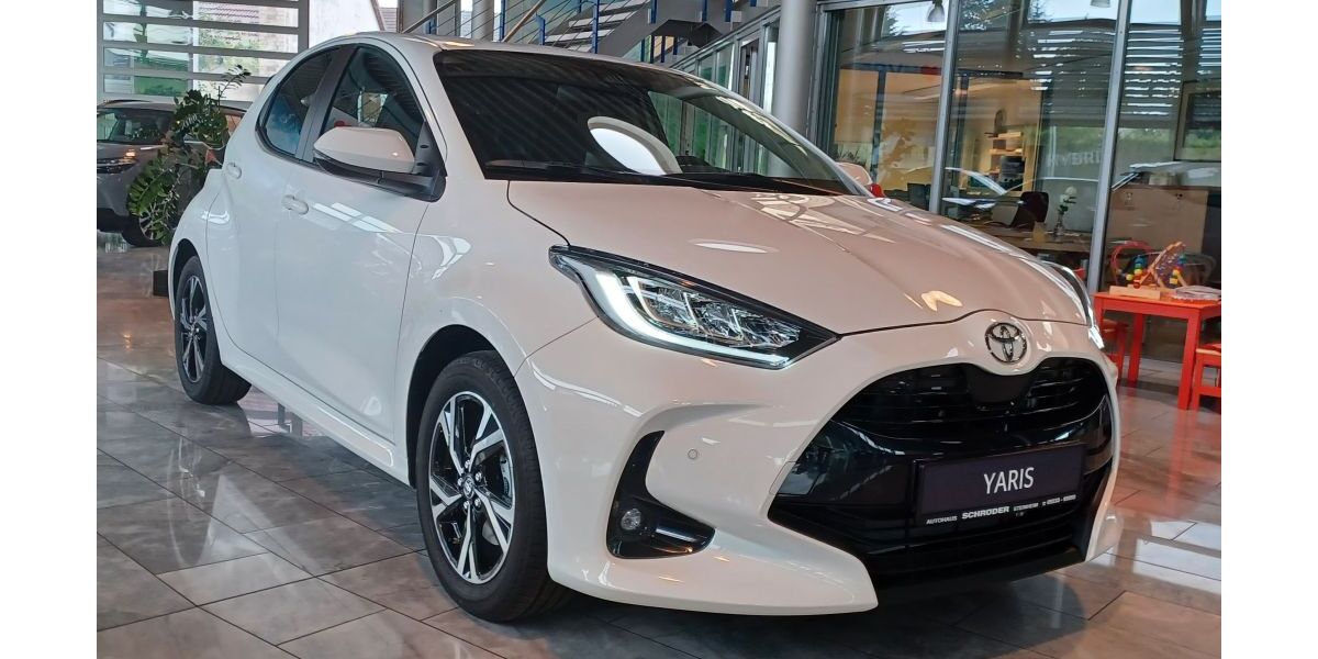 Toyota Yaris 3.500 km 25.480 &euro; Steinheim 32839