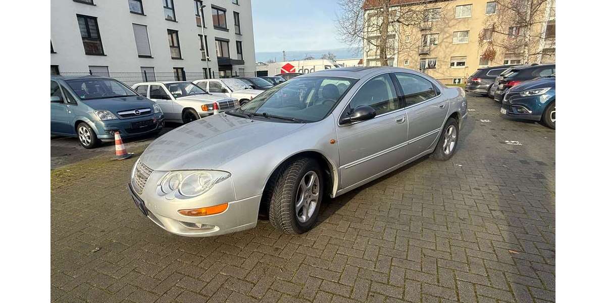 Chrysler 300 M 85.000 km 3.250 &euro; Hochheim am Main 65239