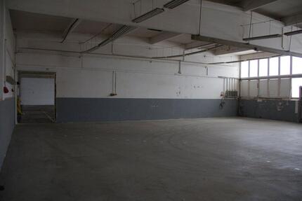 Lagerhalle 350m² -500m² zimmer