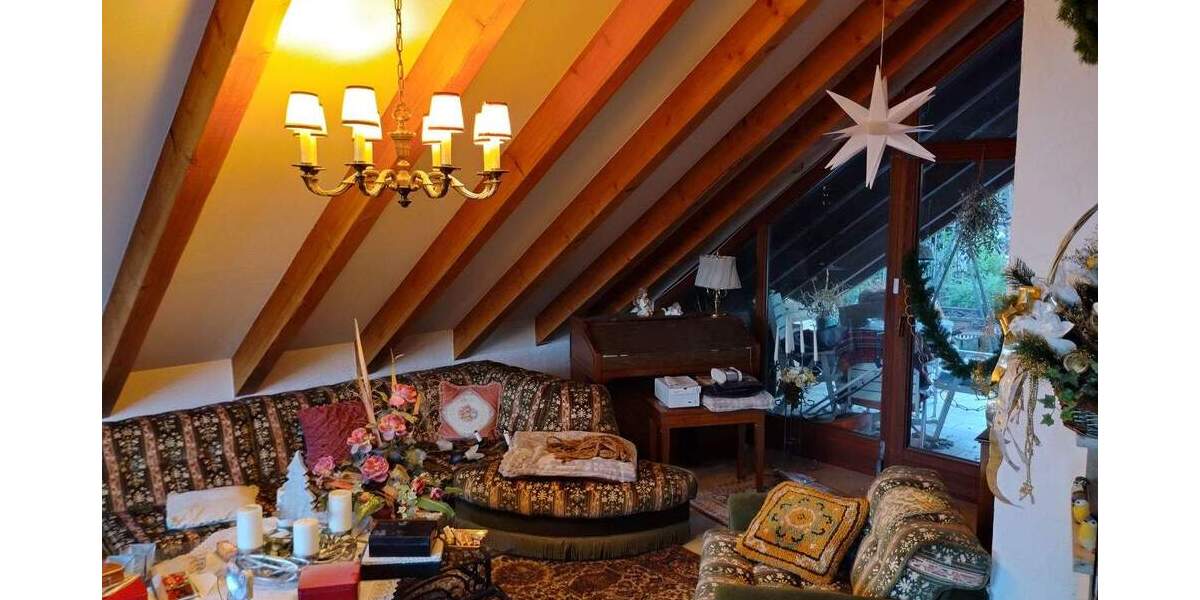 Einfamilienhaus Cadolzburg - 7 Zimmer, 163 m&sup2;, 599.000&euro; | Angebot:25316181