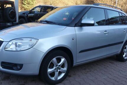 Skoda Fabia 127.900 km 6.490 &euro; Schneeberg 08289