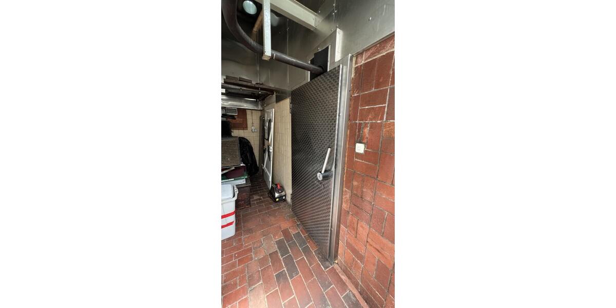 Wohnhaus mit Ladengeschäft im Erdgeschoss in zentraler Lage - Reihenmittelhaus Rochlitz | Angebot:23815623