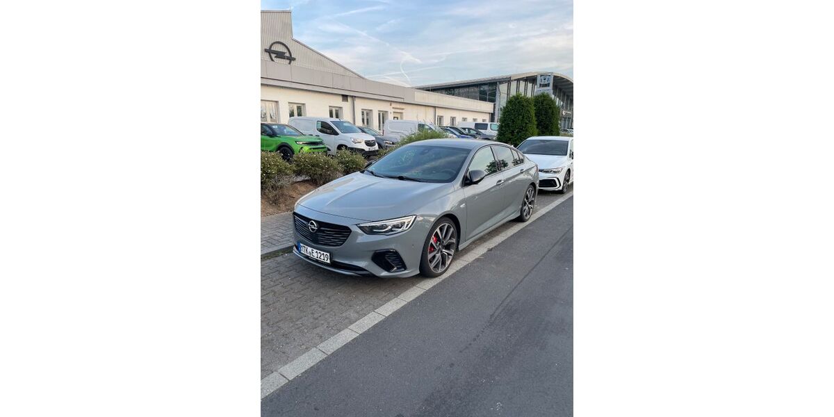 Opel Insignia 127.000 km 21.000 &euro; Büttelborn-Worfelden 64572
