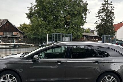 Ford Mondeo 125.000 km 11.990 € Butzbach 35510