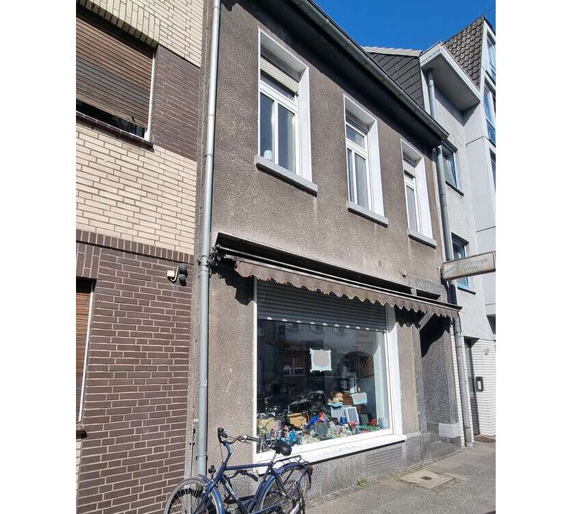 Haus zum Kaufen in Krefeld 269.000 € 188 m²