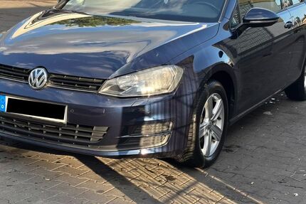 VW Golf 131.000 km 6.300 &euro; Berlin 12057