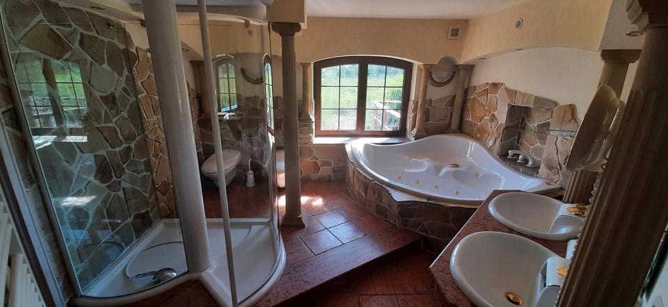 Idyllisch gelegenes Landhaus Mehrgenerationshaus ohne Provision 8 zimmer