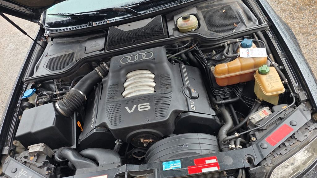 Audi A8 347.000 km 2.900 &euro; Kölleda 99625
