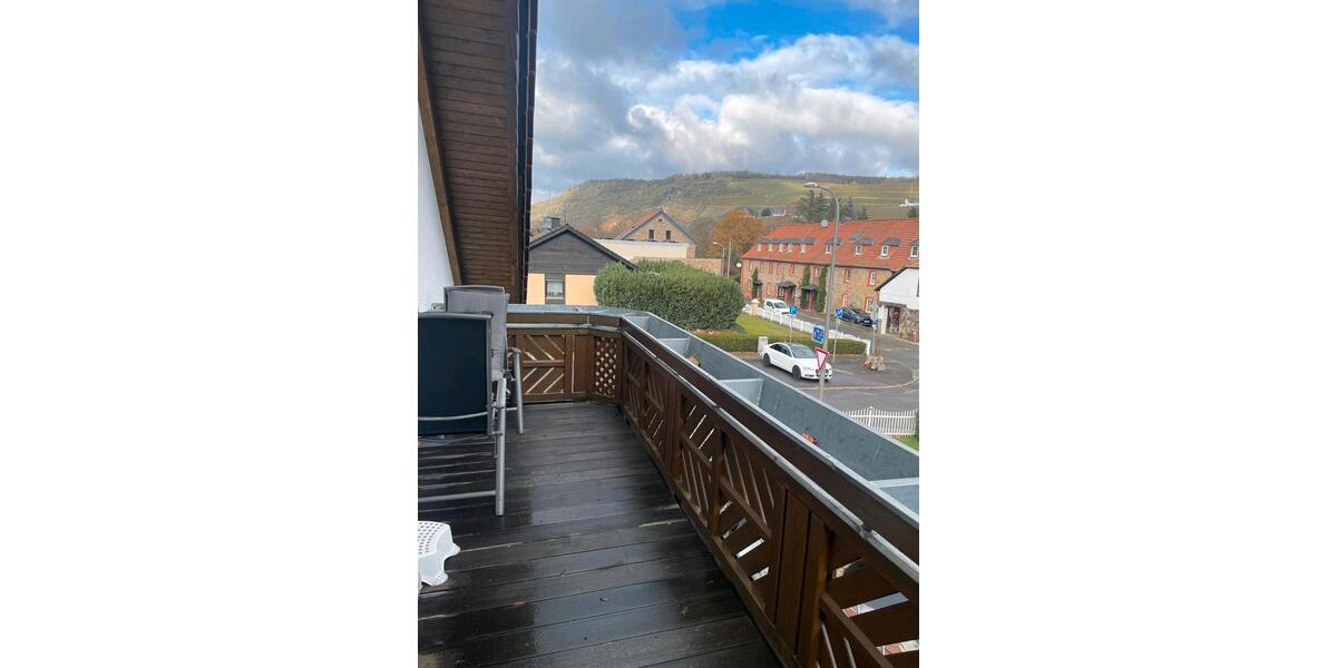 Dachgeschoßwohnung Bad Kreuznach Bad Münster am Stein-Ebernburg - 3 Zimmer, 96 m&sup2;, 970&euro; | Angebot:26566091