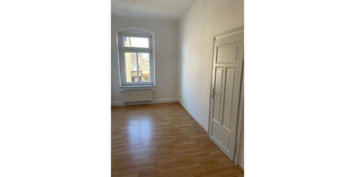 Etagenwohnung Großröhrsdorf - 3.5 Zimmer, 83 m&sup2;, 460&euro; | Angebot:25410133