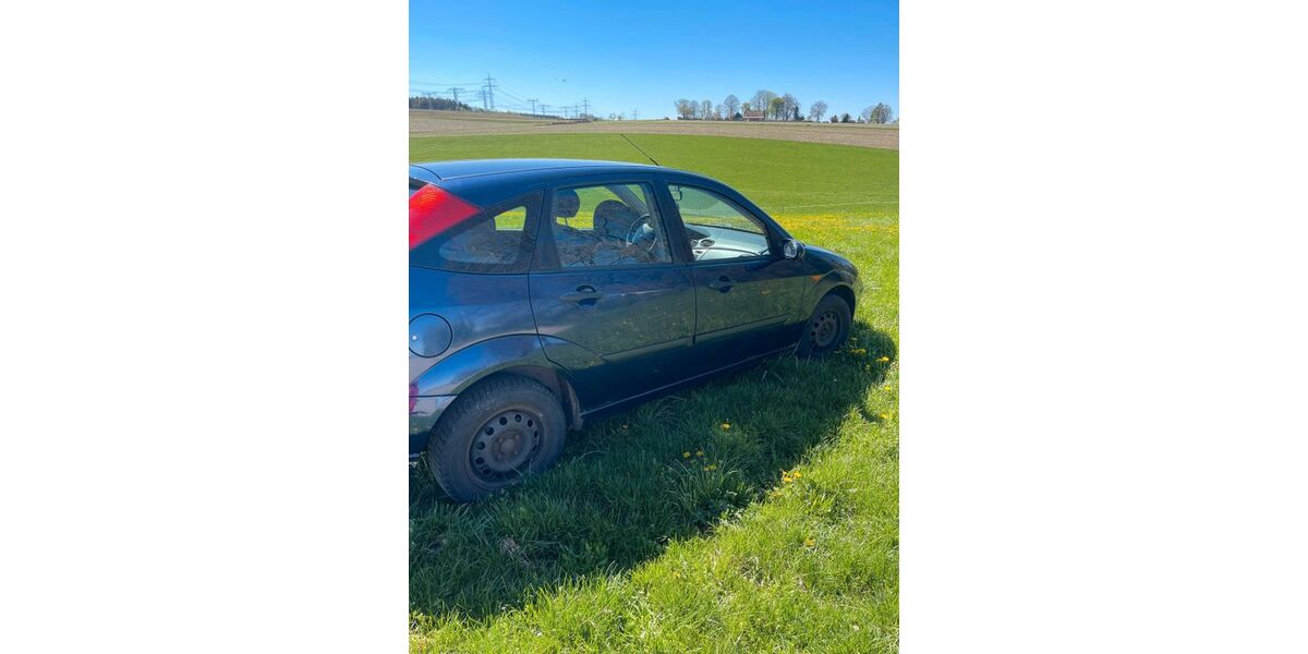 Ford Focus 195.971 km 1.200 &euro; Limbach-Oberfrohna 09212