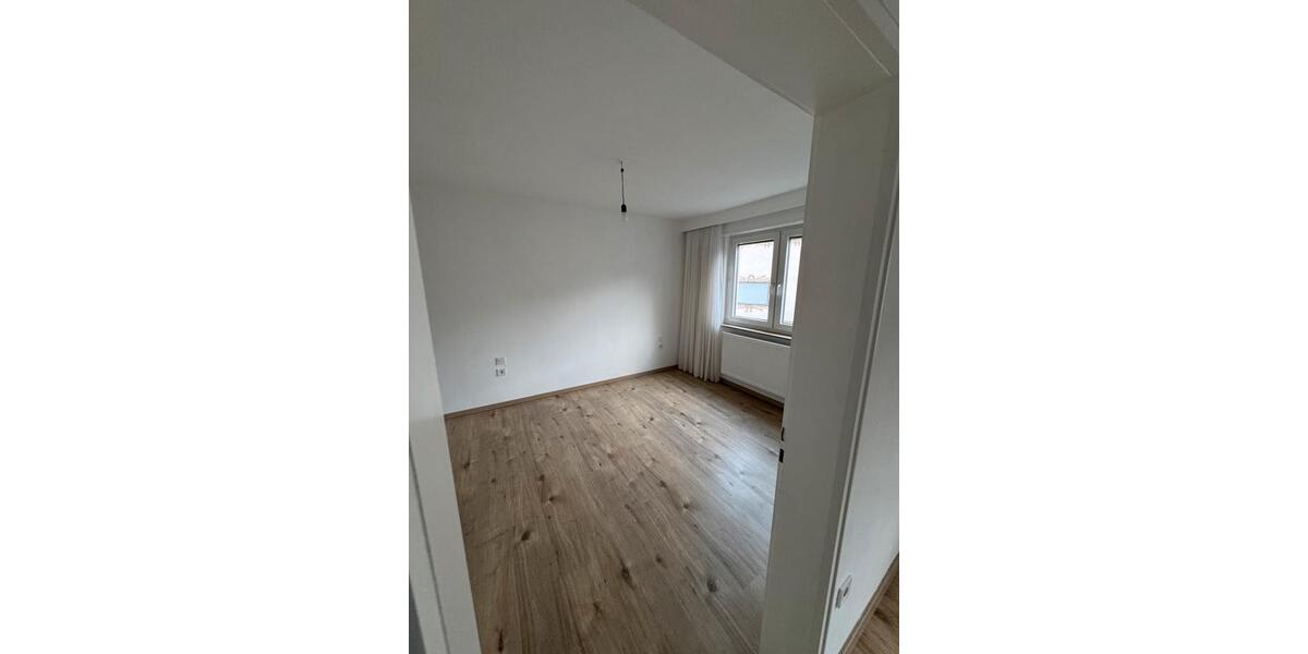 Etagenwohnung Ubstadt-Weiher Weiher - 3.5 Zimmer, 75 m&sup2;, 1.150&euro; | Angebot:24730119
