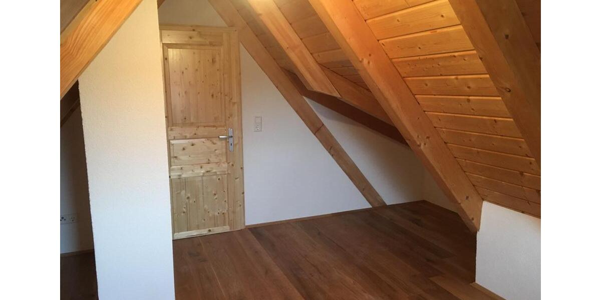 Dachgeschoßwohnung Uhingen - 2 Zimmer, 70 m&sup2;, 800&euro; | Angebot:26267591