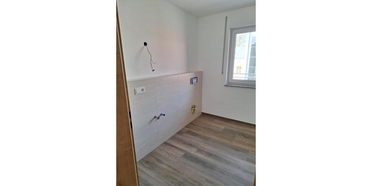 Etagenwohnung Pfarrkirchen - 2 Zimmer, 54 m&sup2;, 685&euro; | Angebot:25431662