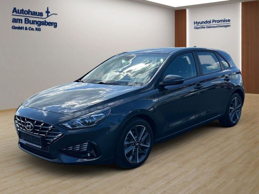 i30