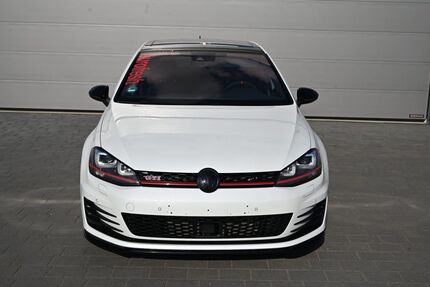 VW Golf 132.505 km 18.399 &euro; Weißenburg I. Bayern 91781