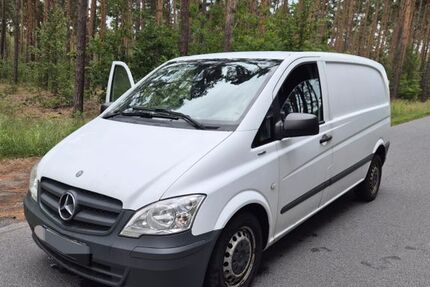 Mercedes-Benz Vito 199.546 km 6.660 &euro; Halbe 15757