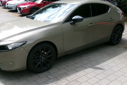 Mazda 3 6.050 km 31.490 &euro; Berlin 13407