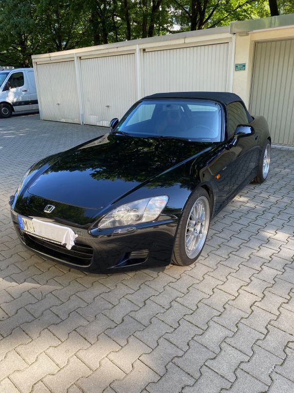 S2000