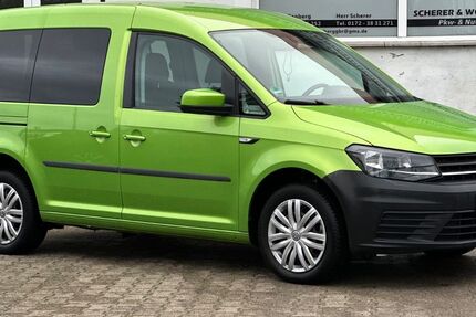 VW Caddy 117.000 km 14.950 &euro; Bandenitz 19230