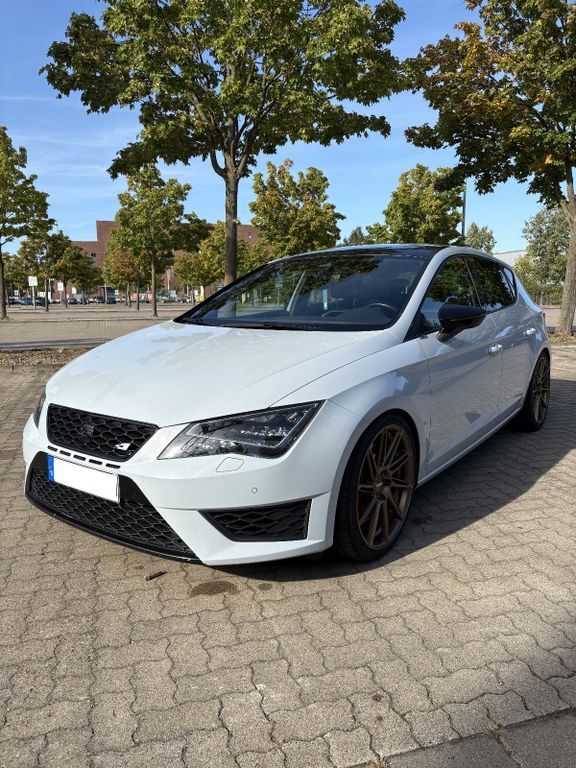 Seat Leon 186.000 km 12.500 € Hannover 30627