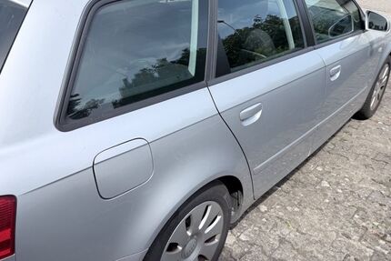 Audi A4 240.000 km 1.199 &euro; Bühl 77815