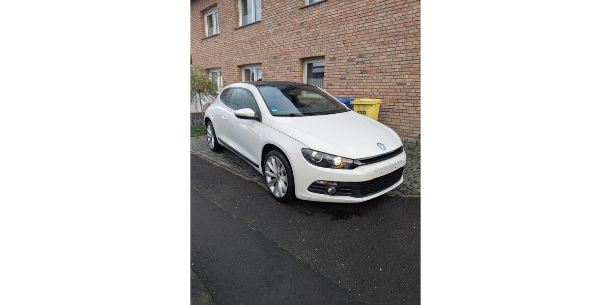 VW Scirocco 14.300 km 9.900 &euro; Mechernich 53894