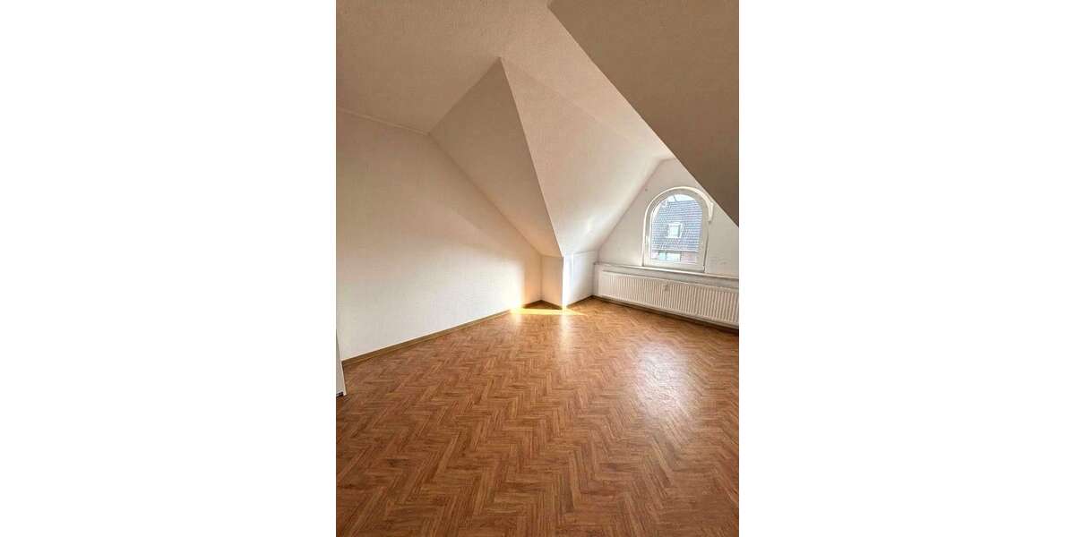 Etagenwohnung Gelsenkirchen Erle - 3.5 Zimmer, 110 m&sup2;, 468&euro; | Angebot:26855456