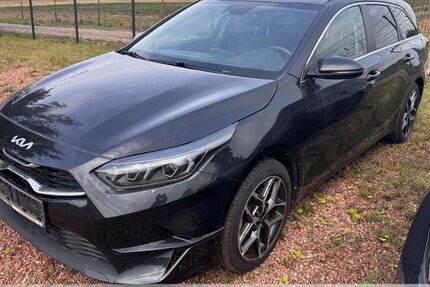 Kia ceed Sportswagon 43.500 km 19.999 &euro; Oberlungwitz 09353