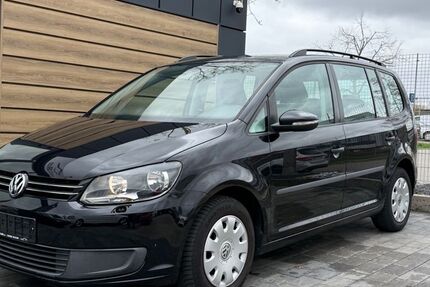 VW Touran 129.000 km 7.900 &euro; Baden-Württemberg - Nagold 72202