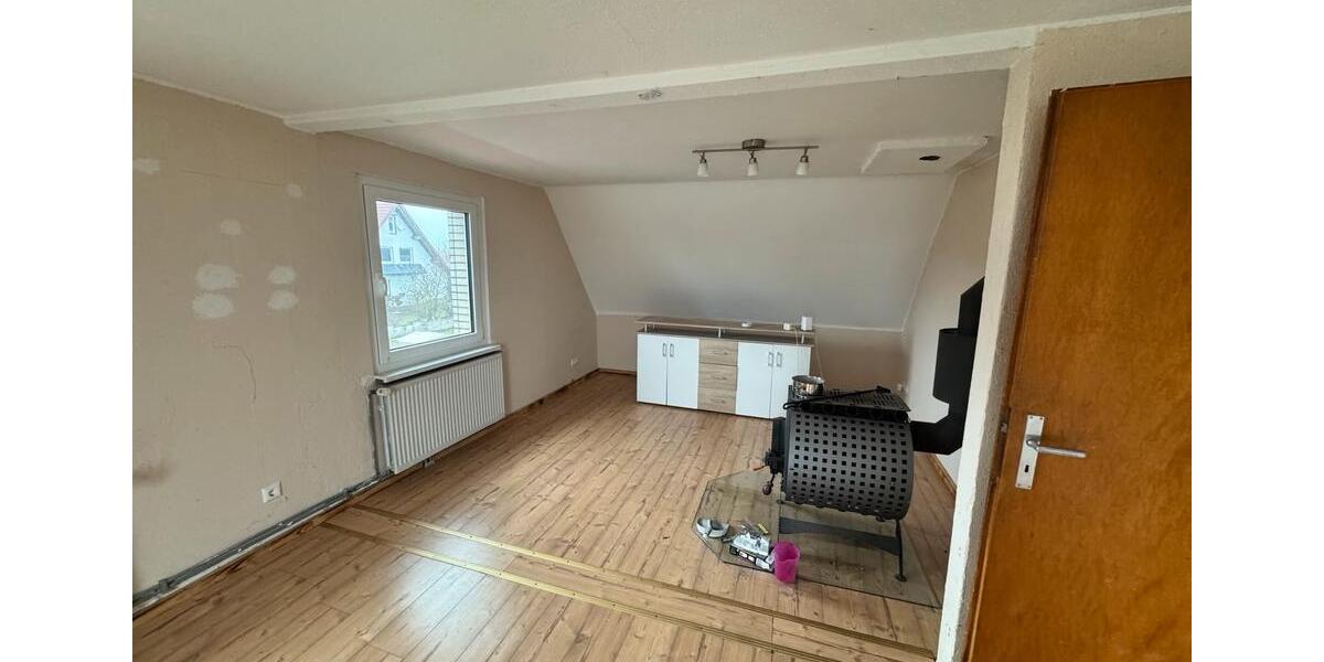 Dachgeschoßwohnung Ehra-Lessien Lessien - 4 Zimmer, 100 m&sup2;, 800&euro; | Angebot:24979476