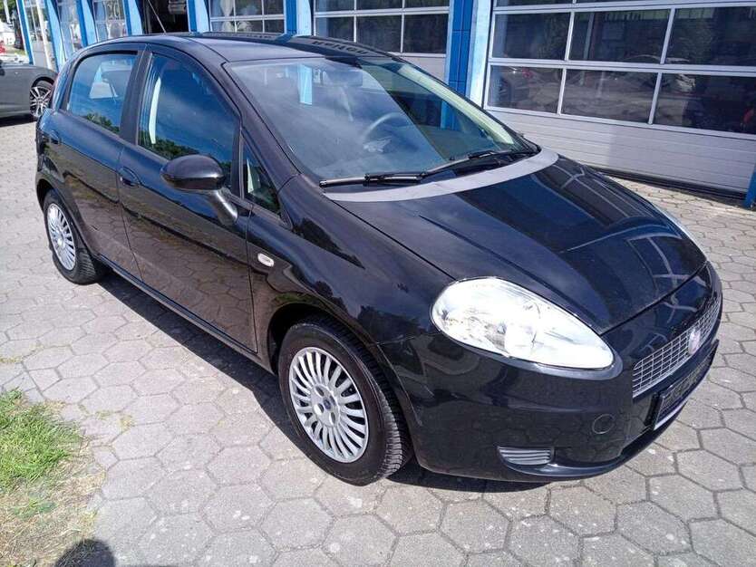 Fiat Grande Punto 215.000 km 2.795 € Schwerin 19061