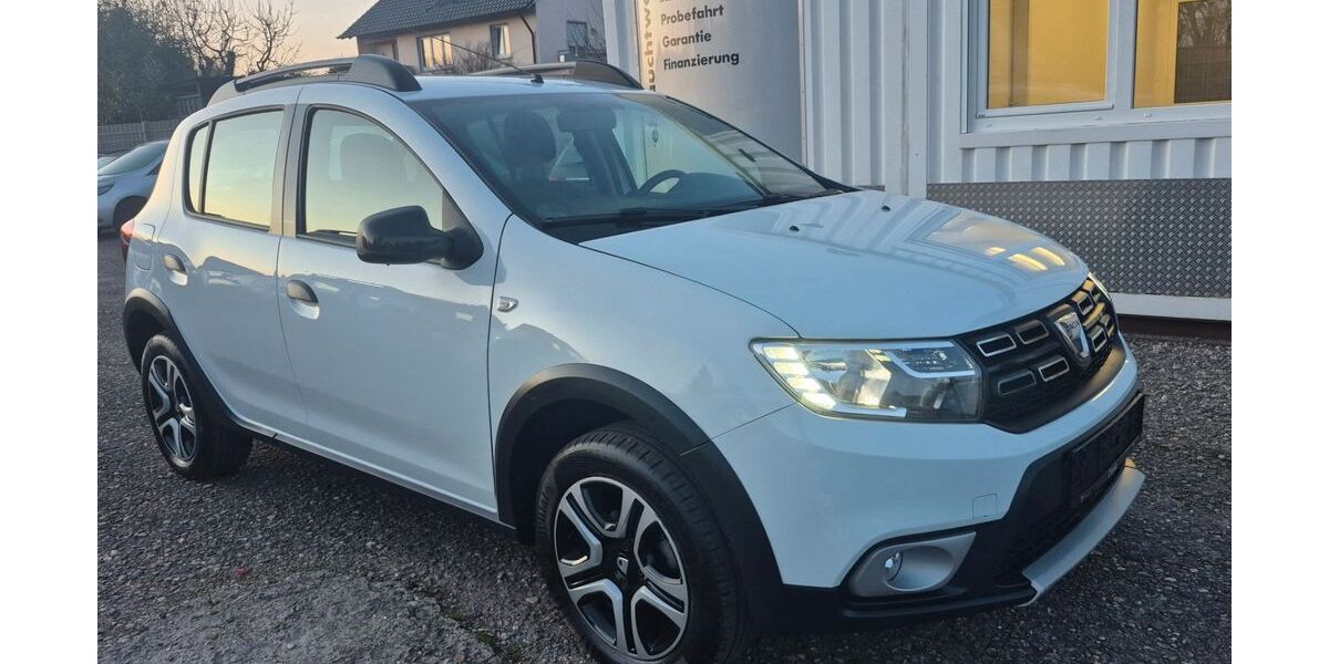 Dacia Sandero 30.000 km 11.500 &euro; Gundelfingen 79194