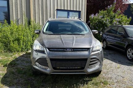 Ford Kuga 166.143 km 3.999 &euro; Satteldorf 74589