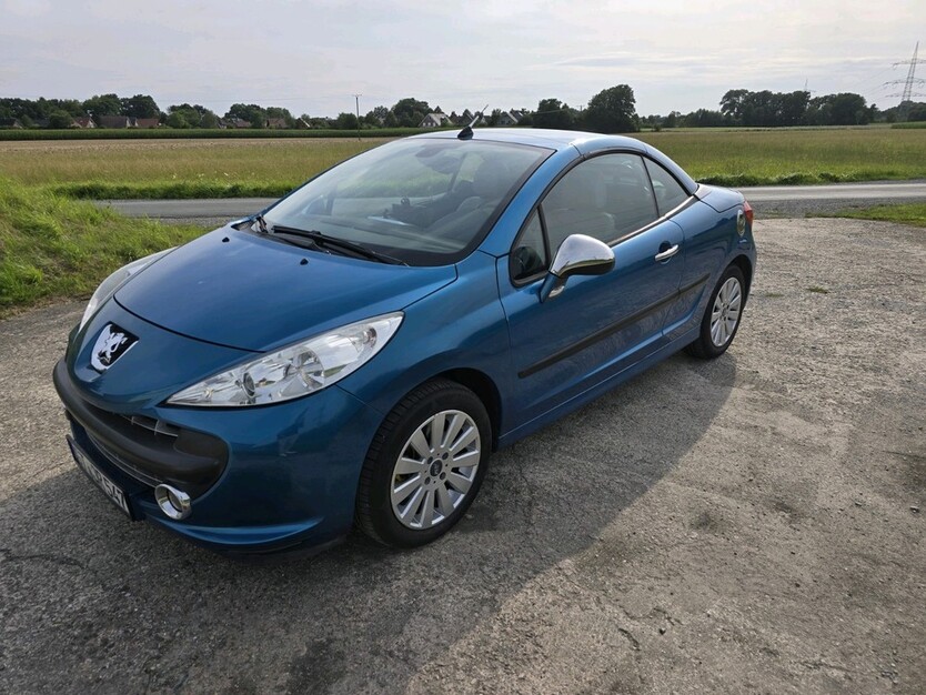 Peugeot 207 CC 92.000 km 4.200 € Bielefeld 33602