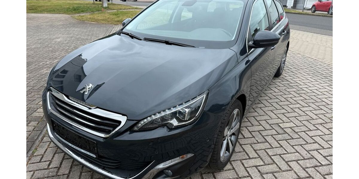 Peugeot 308 99.500 km 8.999 &euro; Bitterfeld 06749