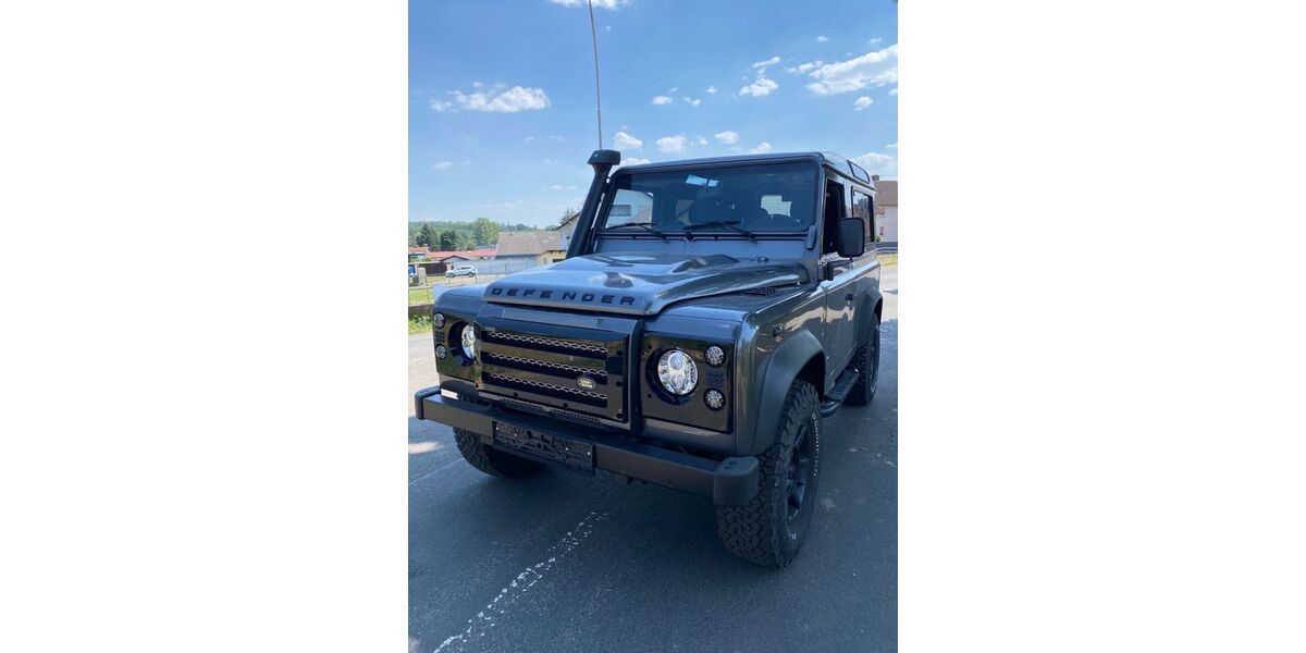 Land Rover Defender 130.300 km 37.000 &euro; Hammersbach 63546