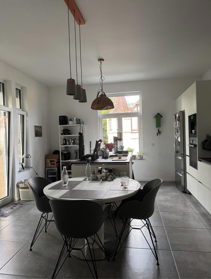 Hochwertige 4-Zimmer-Wohnung im Kurviertel zu verkaufen