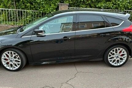 Ford Focus 74.000 km 9.500 &euro; Dillingen 66763